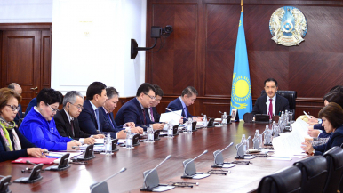 Сагинтаев провел заседание Совета по переходу к зеленой экономике при Президенте РК