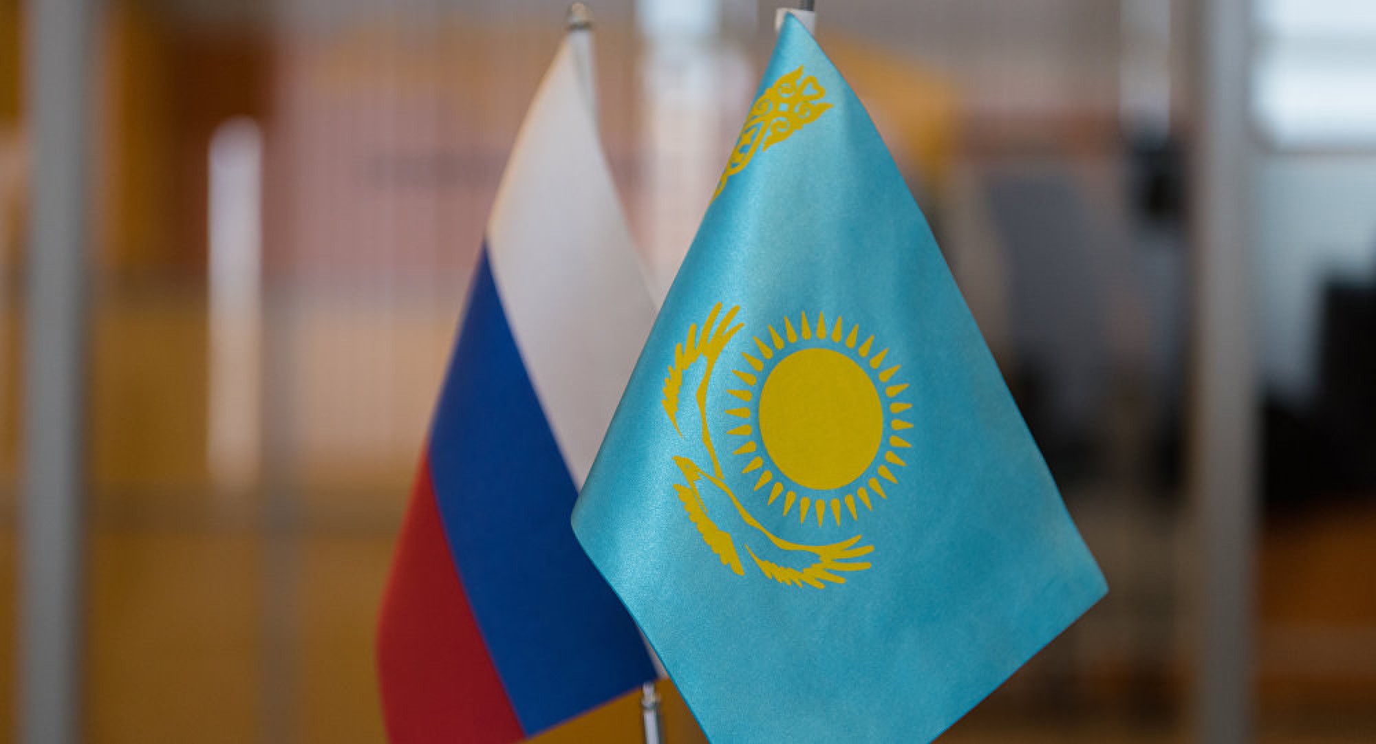 Нурсултан Назарбаев поздравил Президента России с 25-летием дипломатических отношений