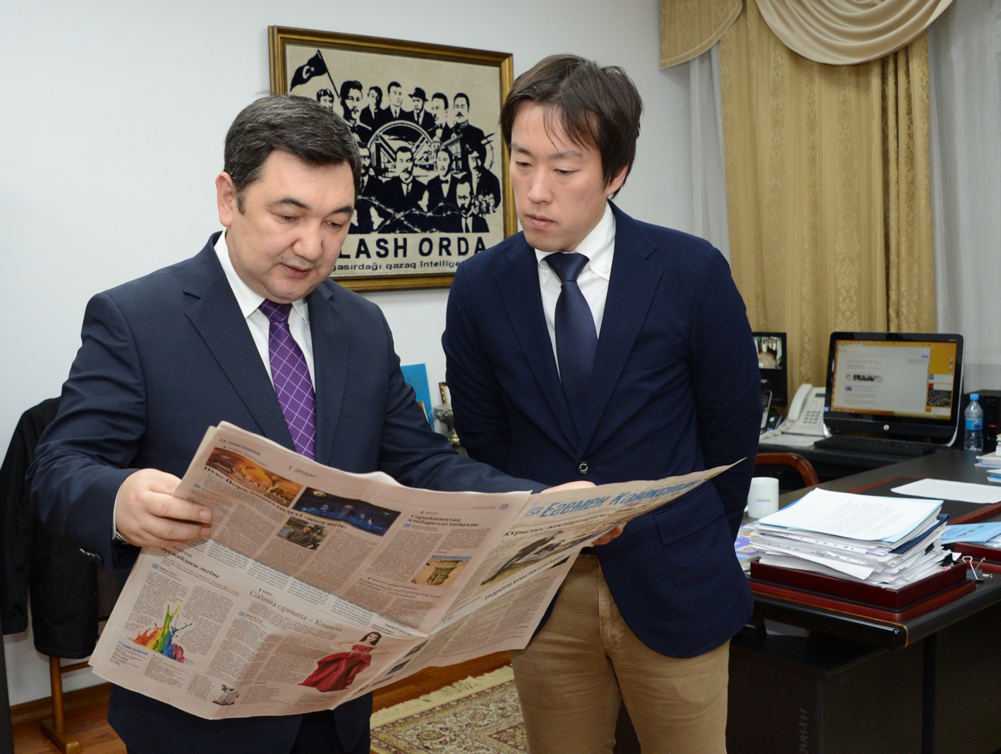 Японский журналист взял интервью у руководителя «Егемен» Дархана Кыдырали