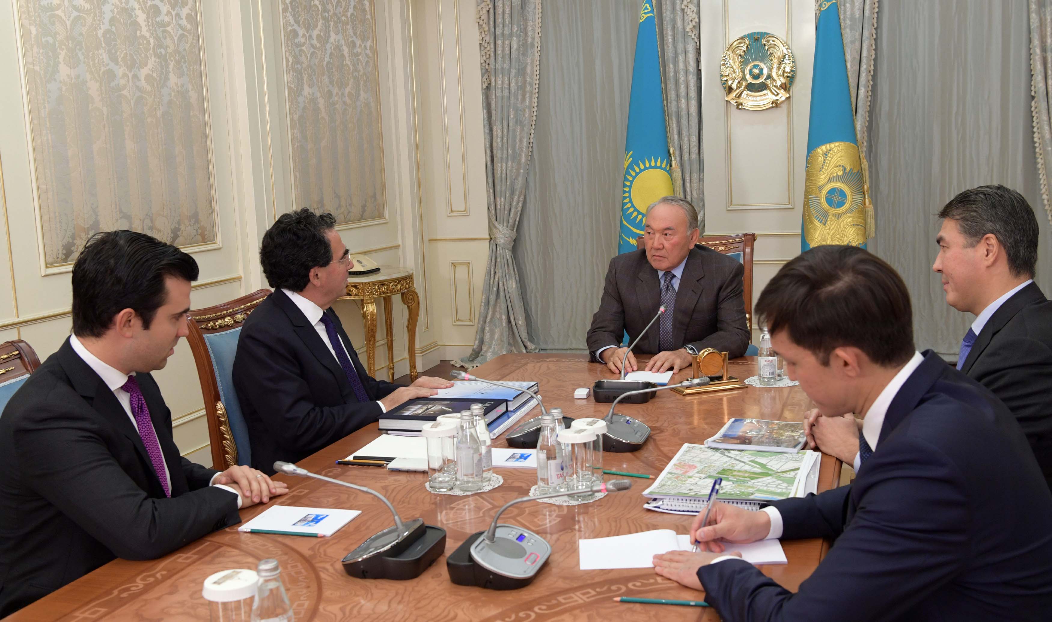 Нурсултан Назарбаев: Все больше и больше людей стремится жить в столице