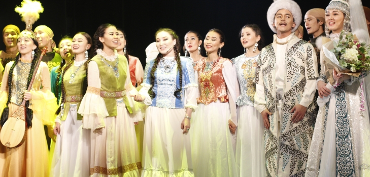 Мюзикл «Кыз Жибек» театра «Astana Musical» покорил парижан