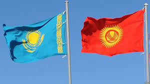 Президент Кыргызстана поблагодарил Нурсултана Назарбаева за снятие усиленного пограничного контроля