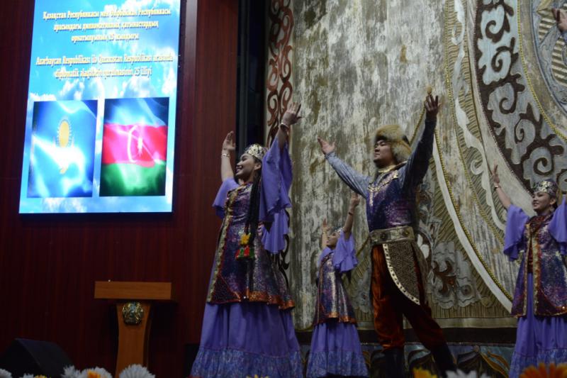 В Мангистау отметили 25-летие дипломатических отношений между Казахстаном и Азербайджаном