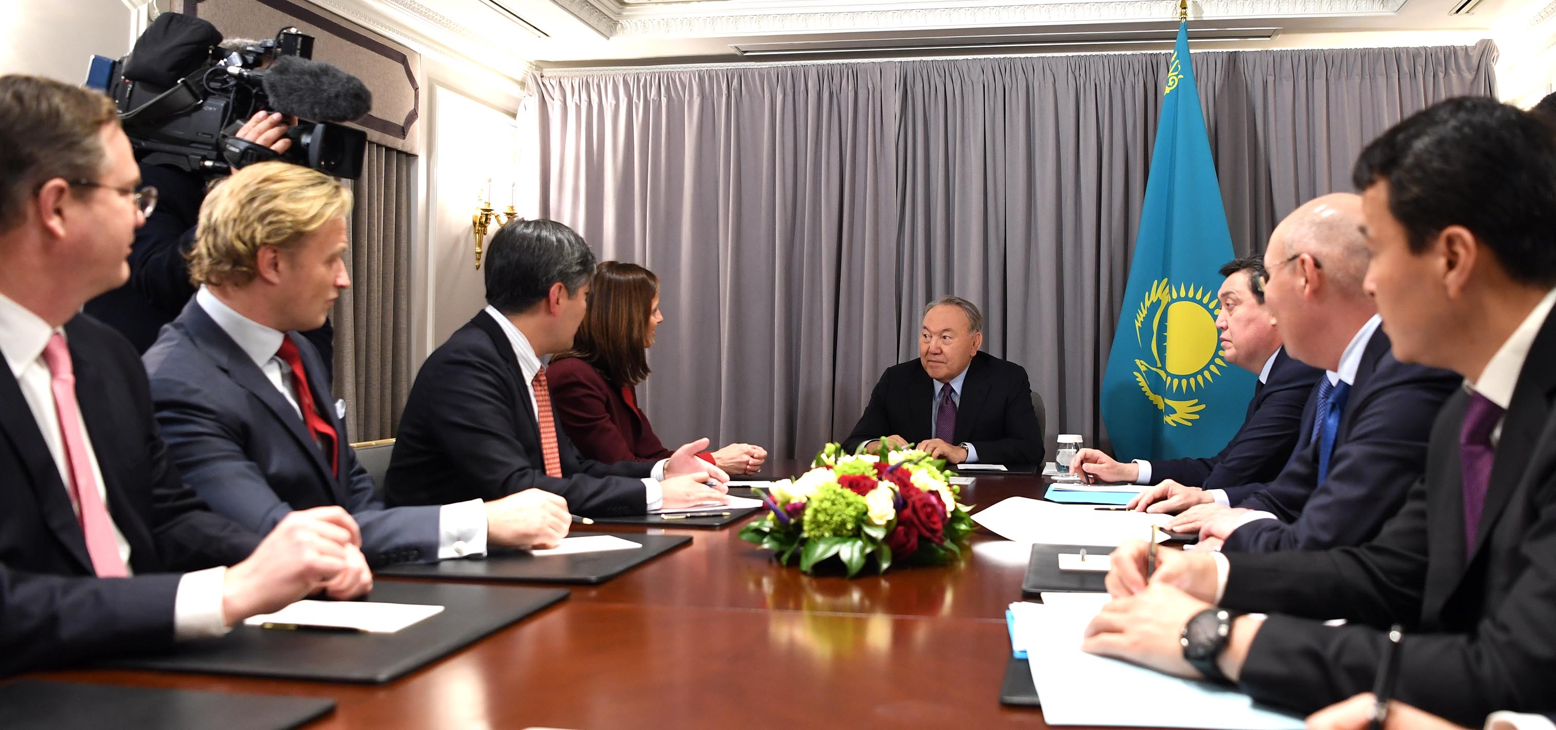 Нурсултан Назарбаев приветствовал решение компании «Nasdaq» работать в МФЦА 
