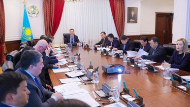 Бакытжан Сагинтаев провел совещание по вопросам развития гражданской авиации