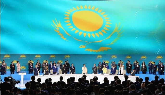 Нурсултан Назарбаев обратился к молодежи Казахстана 