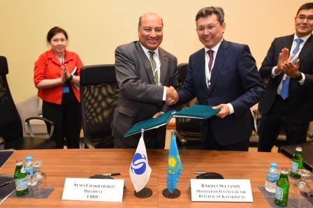 ЕБРР профинансирует реконструкцию автотрассы, соединяющей Алматы и Астану