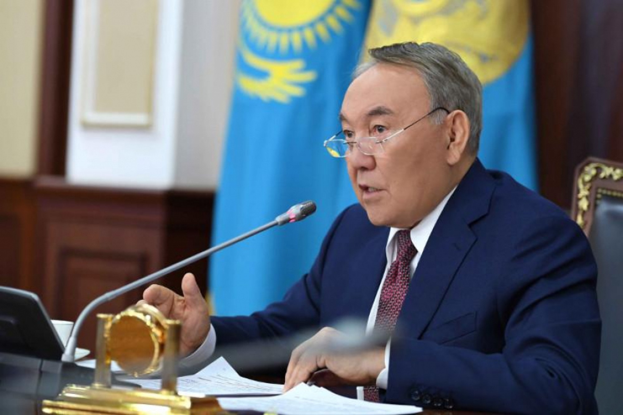 Нурсултан Назарбаев открыл заседание политсовета партии «Нур Отан»