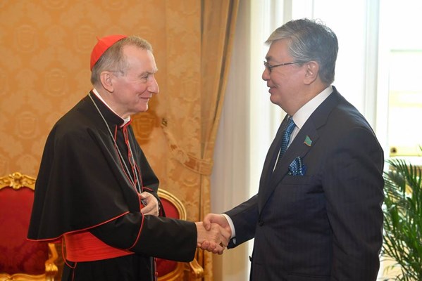 К. Токаев провел встречи в Ватикане и Италии 