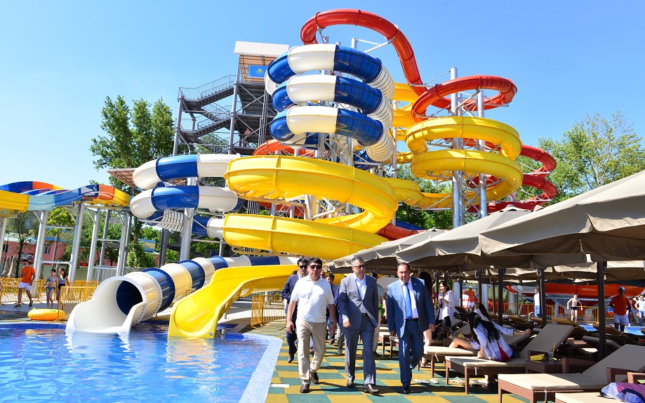 В ЮКО состоялось открытие современного аквапарка «FONTAN»
