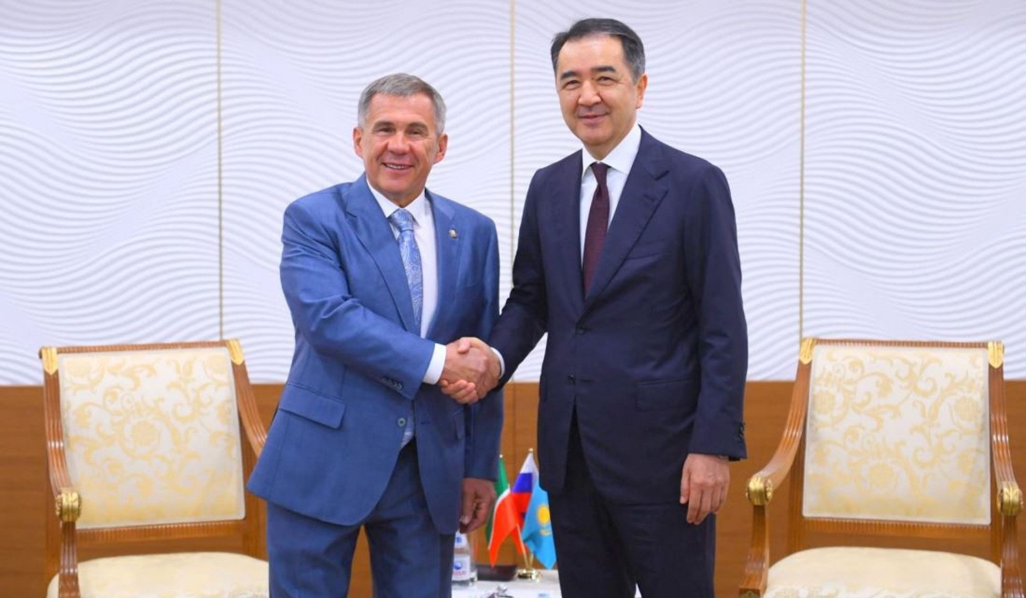 Б. Сагинтаев обсудил перспективы инвестиционного сотрудничества с Президентом Татарстана 