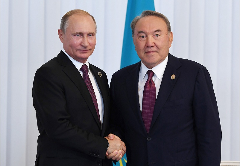 Глава государства поблагодарил Президента России за активное участие в саммите прикаспийских стран 