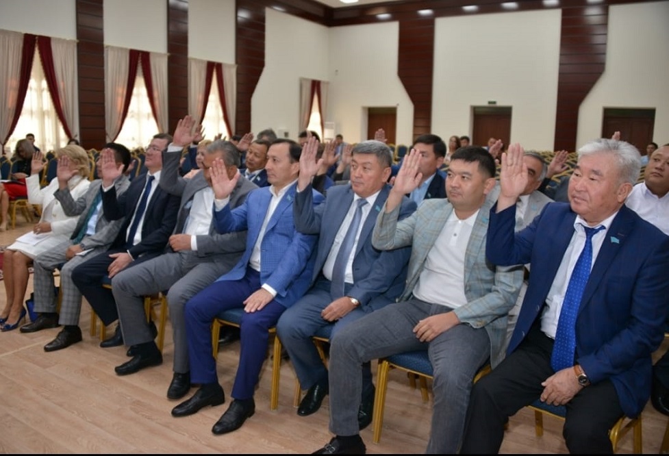 Депутаты маслихата Шымкента определились с кандидатурами в Сенат Парламента