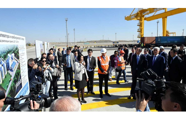 Дипломаты посетили Международный центр приграничного сотрудничества «Хоргос»