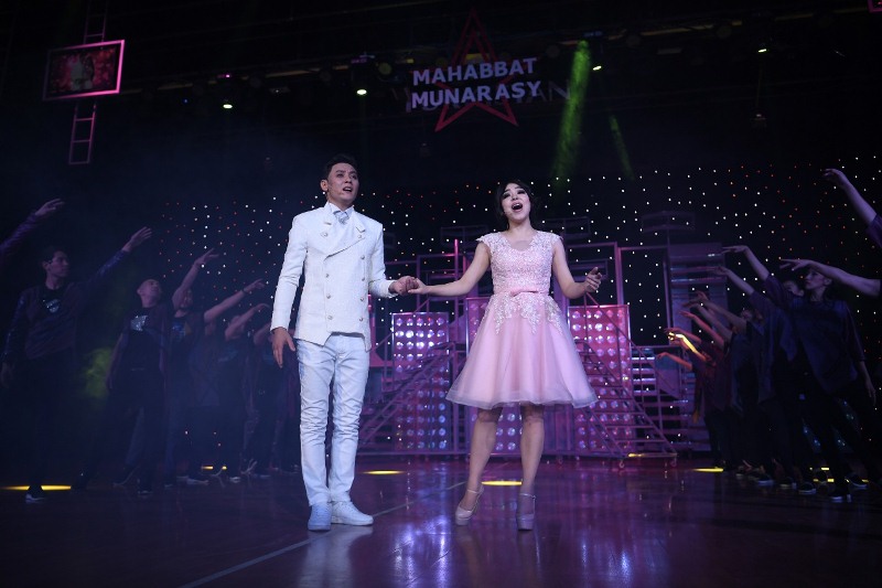 В Туркестане состоялась премьера мюзикла «Махаббат мұнарасы»