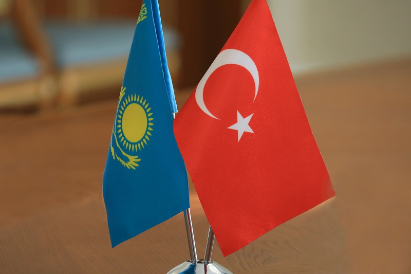 Казахстан и Турция обсудили вопросы двустороннего военного сотрудничества 