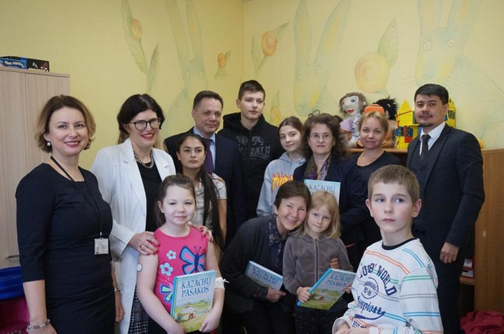 В Вильнюсе изданы казахские сказки на литовском языке