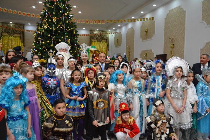 На Президентской елке приняли участие 200 акмолинских детей