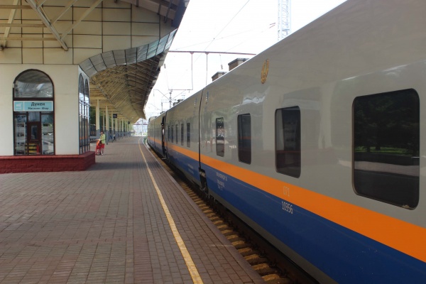 Движение 36 поездов временно перенесут на станцию Астана-Нұрлы жол 