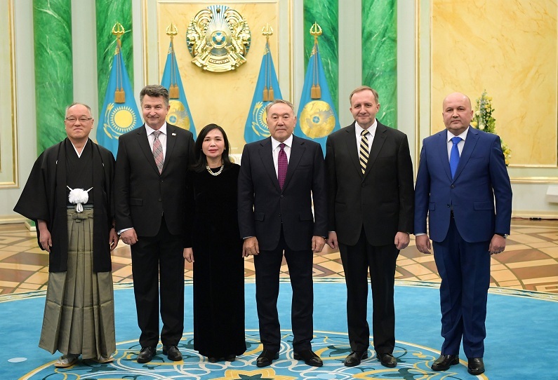 Президент Казахстана принял верительные грамоты послов ряда государств