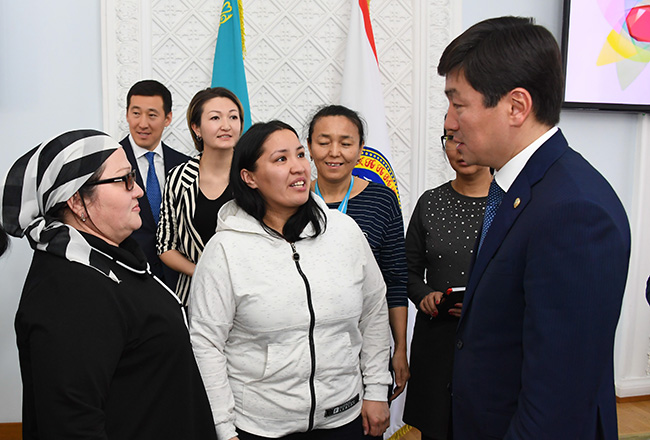 В Алматы запустят проект «Бақытты отбасы» для помощи многодетным матерям