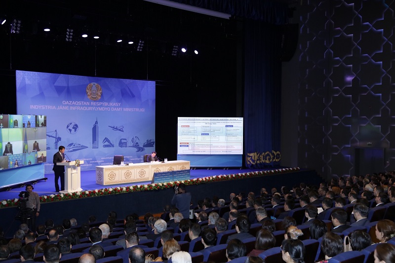 О становлении Казахстана транзитным хабом в центре Евразии заявил Женис Касымбек