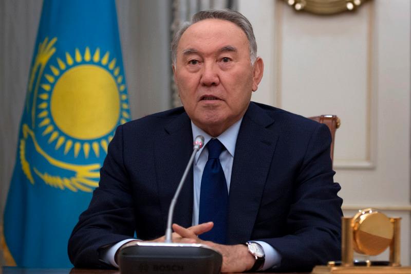 Нурсултан Назарбаев: Правительство должно уйти в отставку