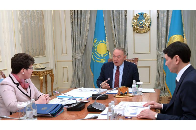Нурсултан Назарбаев поручил Счетному комитету контролировать реализацию социальных программ