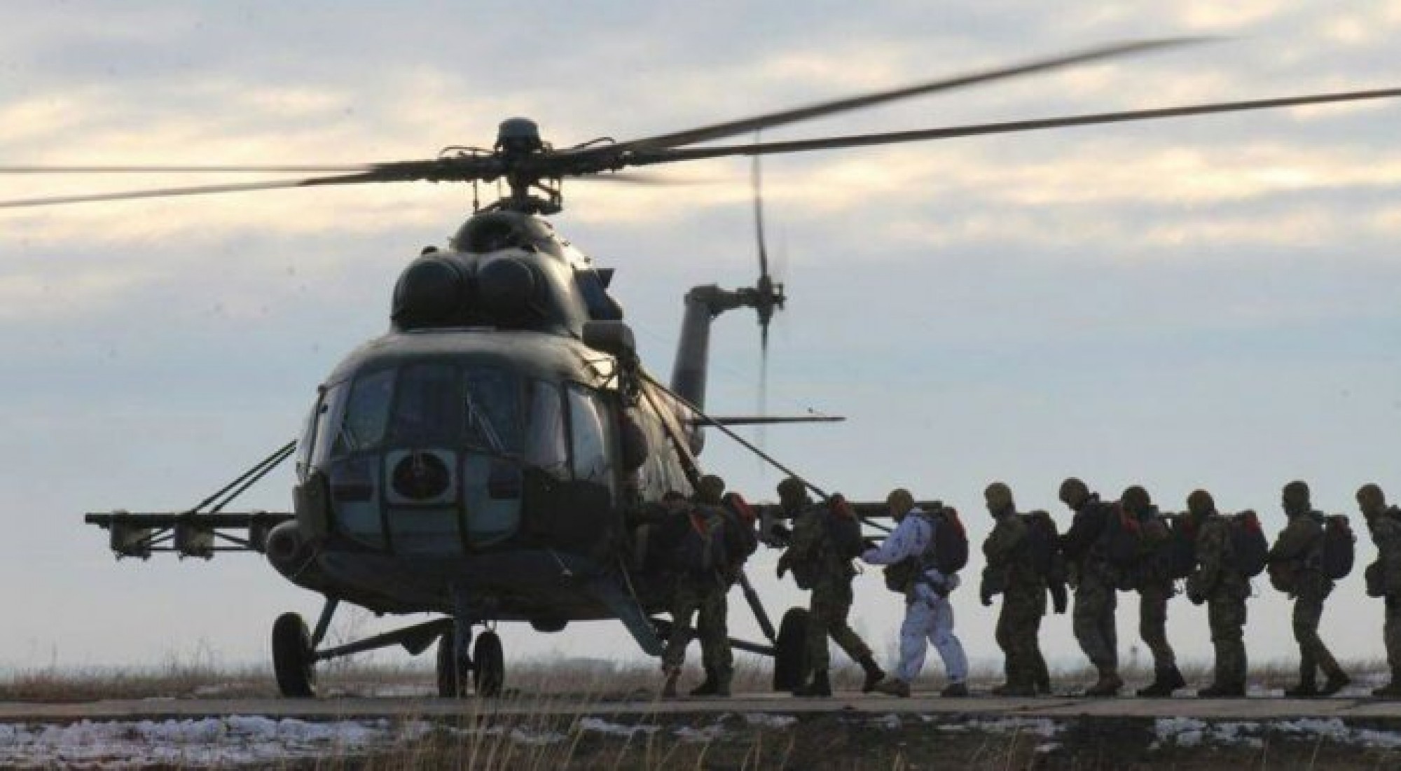 К. Токаев выразил соболезнование семьям погибших в крушении вертолета 
