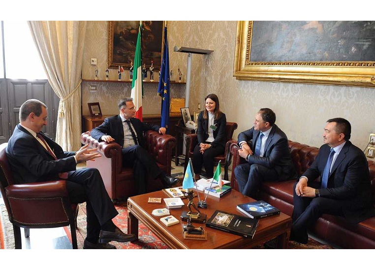 Казахстан и Италия намерены усилить торгово-экономическое и политическое сотрудничество