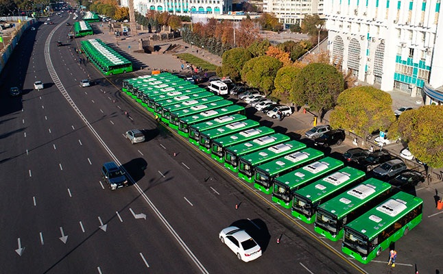 В Алматы на маршруты запустят дополнительно более 460 новых автобусов