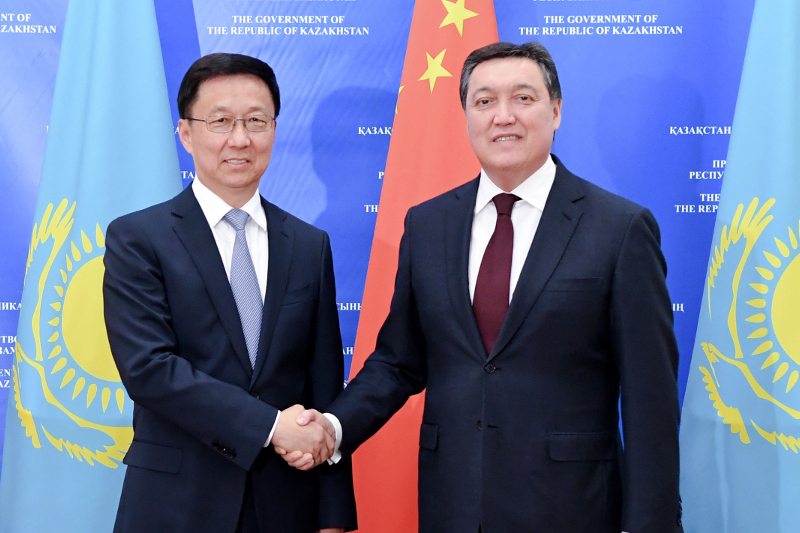 Премьер-Министр РК и Заместитель Премьера Госсовета КНР рассмотрели ход реализации совместных проектов