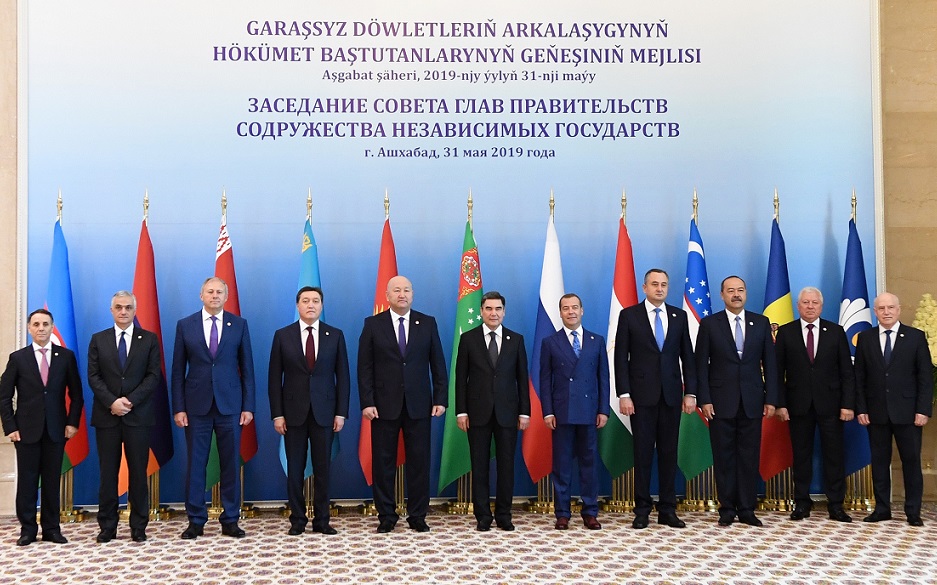 Аскар Мамин встретился в Ашхабаде с Президентом Туркменистана