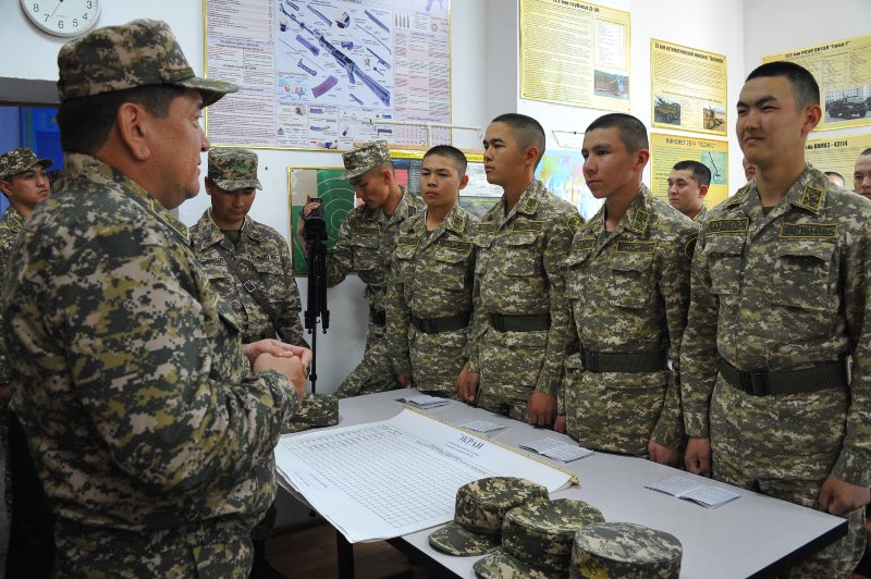 Главнокомандующий Сухопутными войсками посетил подразделения регионального командования «Восток»