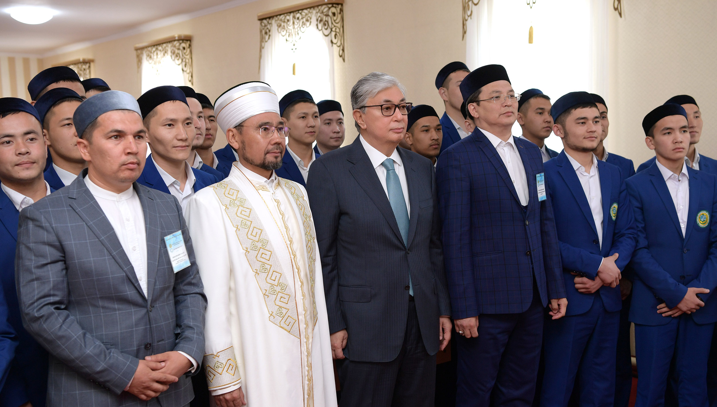 Касым-Жомарт Токаев посетил мечеть «Нур Астана»