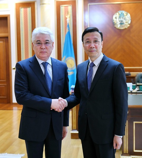 Казахстан и Китай намерены увеличить двусторонний товарооборот