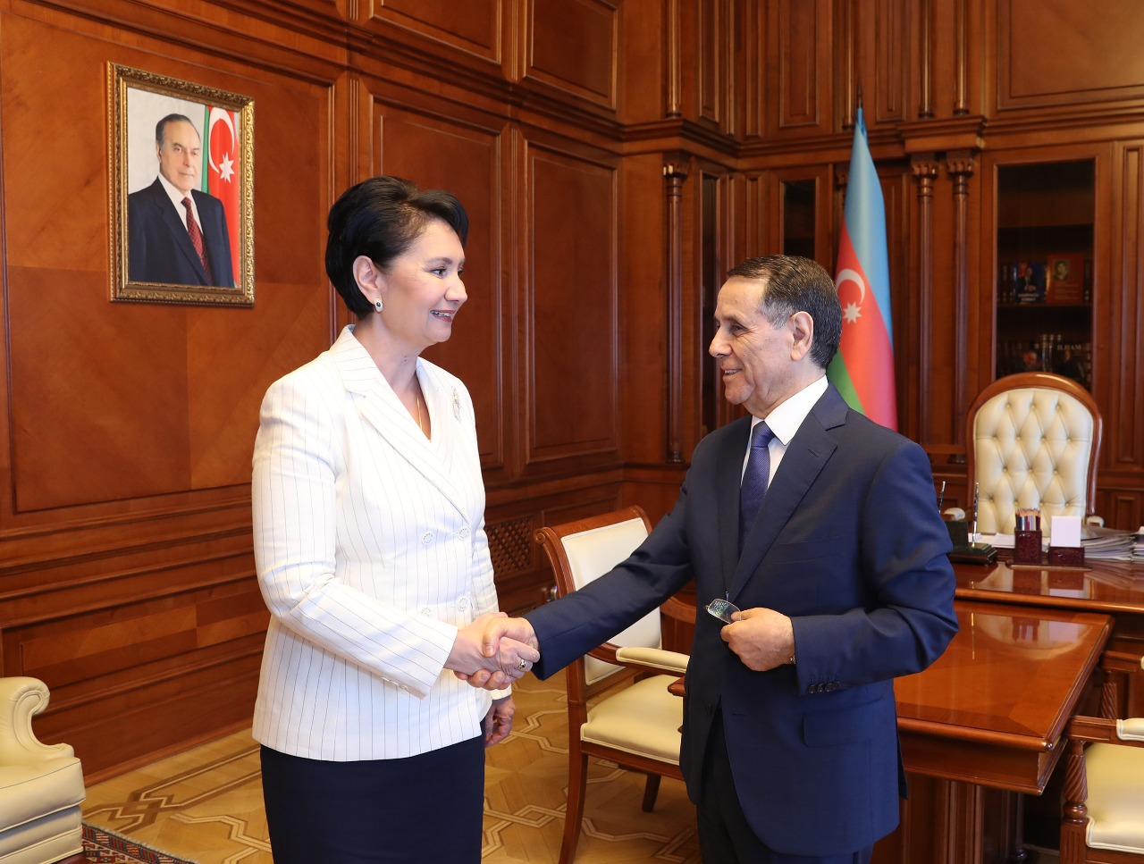 Гульшара Абдыкаликова посетила с рабочим визитом Азербайджан
