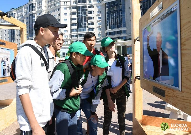 Фотовыставка «Нурсултан Назарбаев: эпоха созидания» открылась в столице