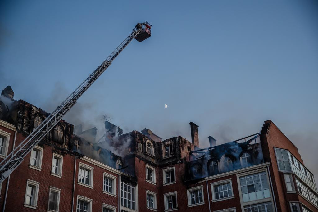 Пожар в ЖК Британский квартал: жертв и пострадавших нет