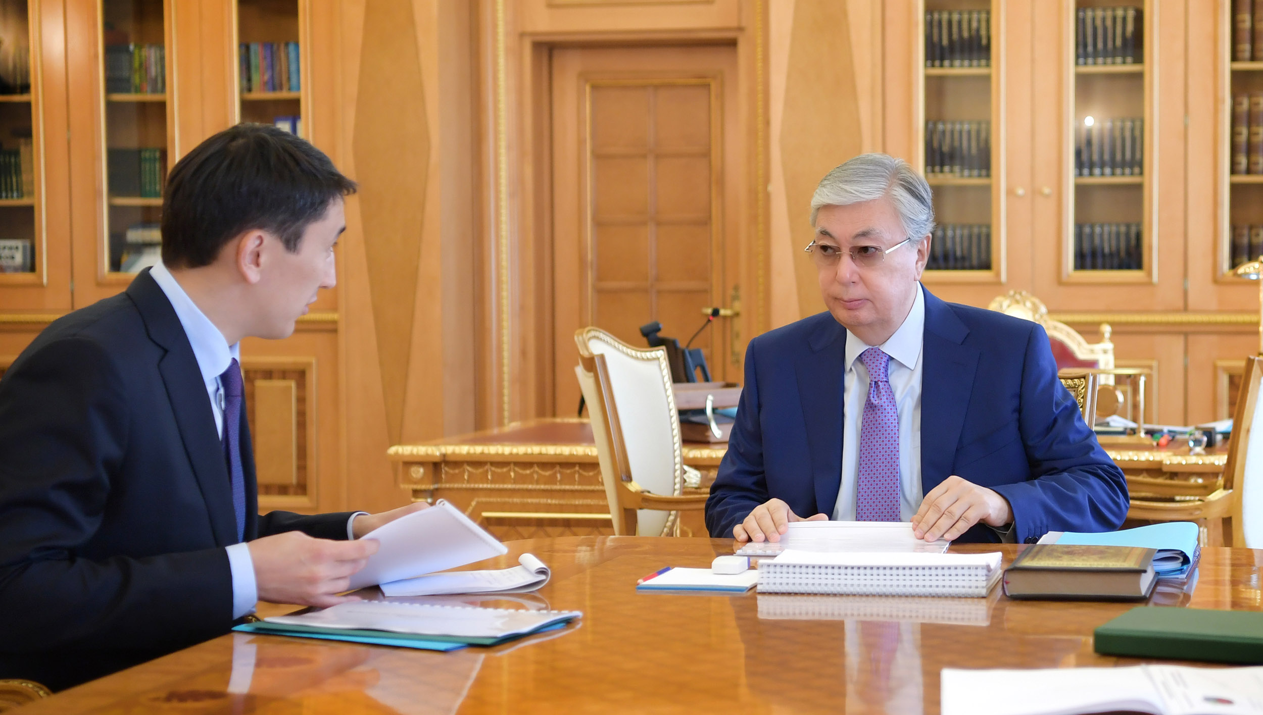Касым-Жомарт Токаев принял министра экологии, геологии и природных ресурсов Магзума Мирзагалиева