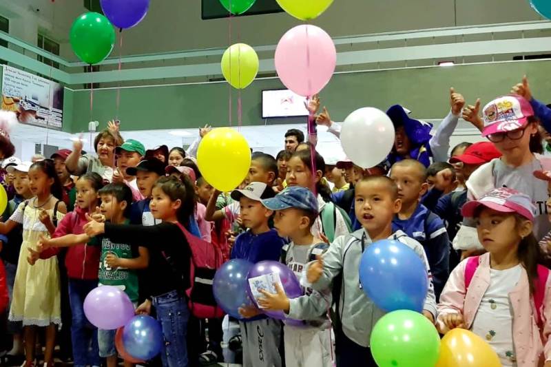 50 детей из Арыси приехали в Ак Жайык