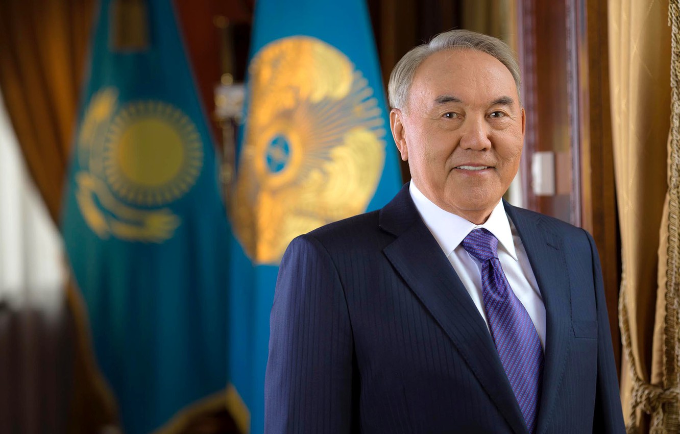 Нурсултан Назарбаев переговорил по телефону с Сооронбаем Жээнбековым