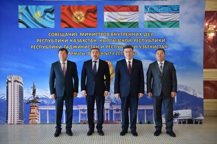 Министр внутренних дел Ерлан Тургумбаев провел совещание с коллегами Из Кыргызстана, Таджикистана и Узбекистана