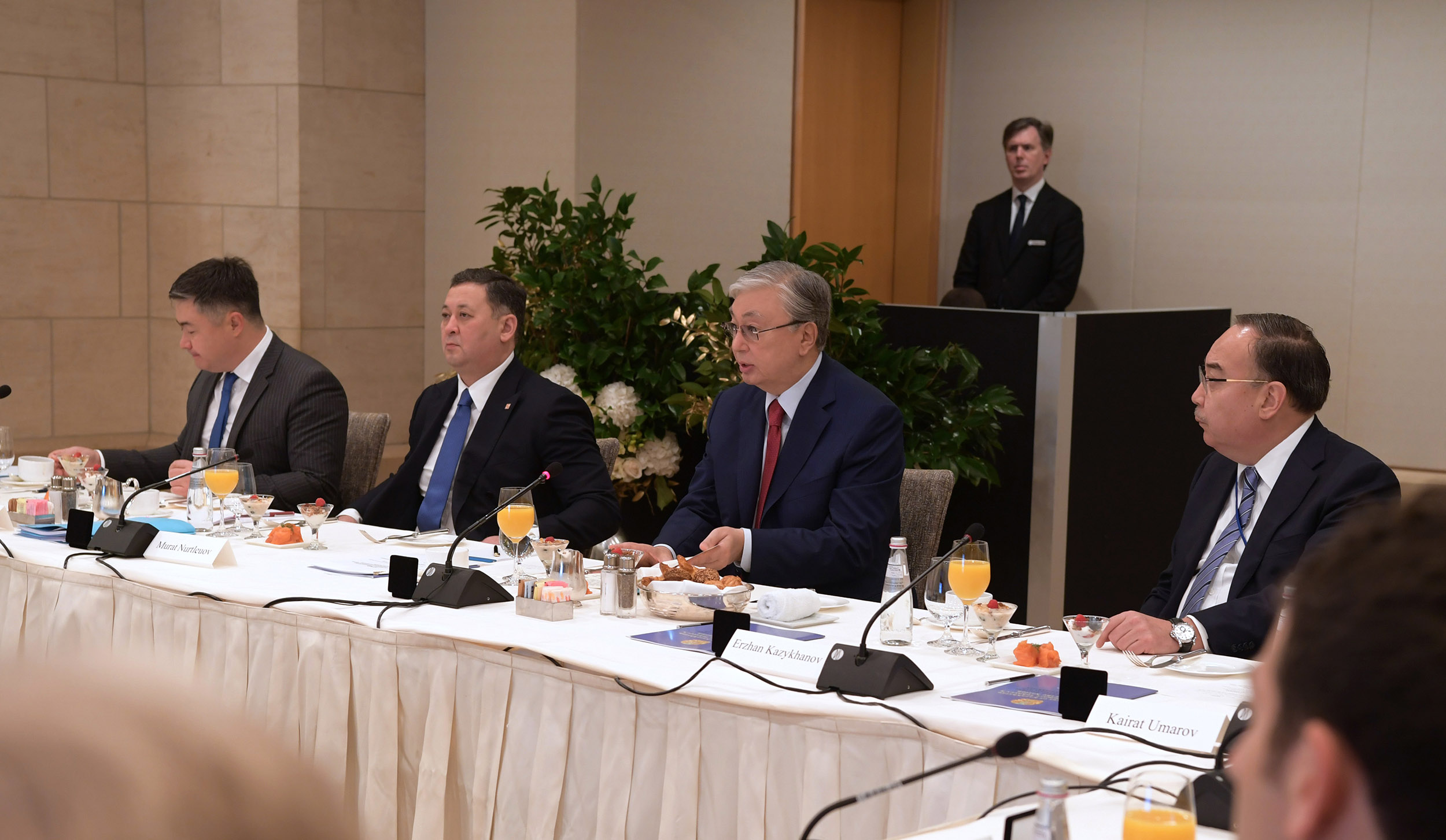 Глава государства провел встречу с представителями политических и экспертных кругов США