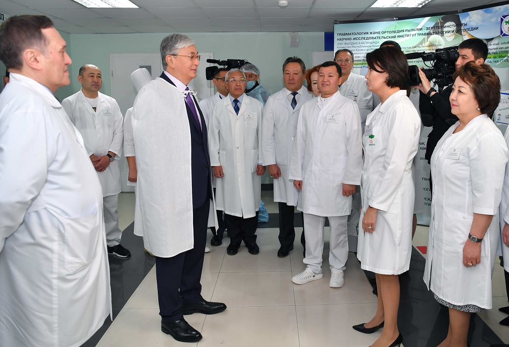 Глава государства посетил РГП «Научно-исследовательский институт травматологии и ортопедии»