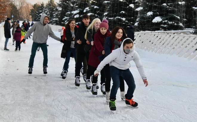 В Алматы воспитанников детских домов научат кататься на коньках