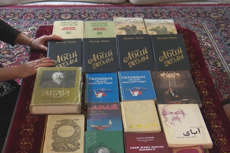 Казахстанка знакомит иранцев с произведениями Абая