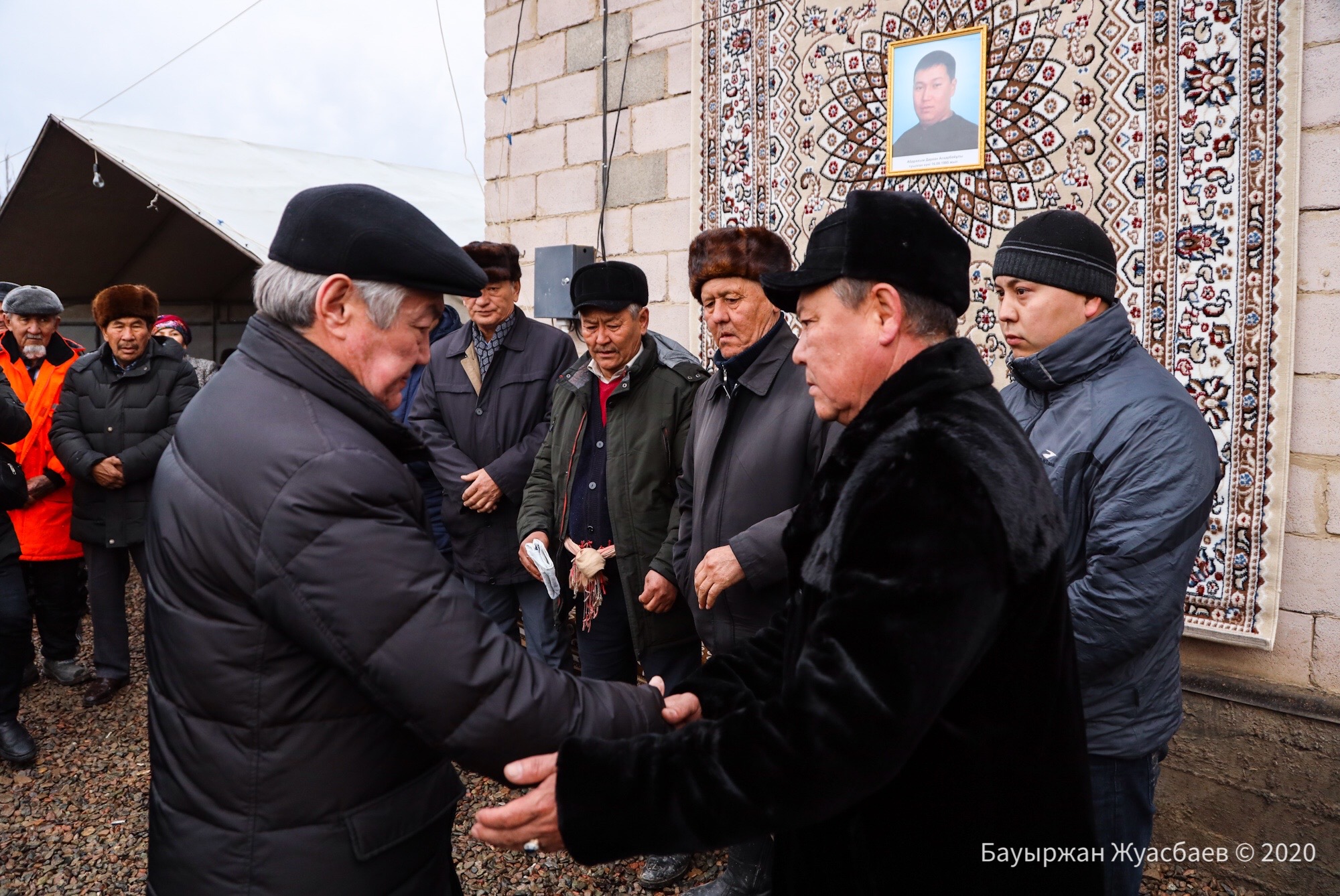 Правительственная комиссия посетила семью погибшего в Кордайском районе Дархана Абдрахыма
