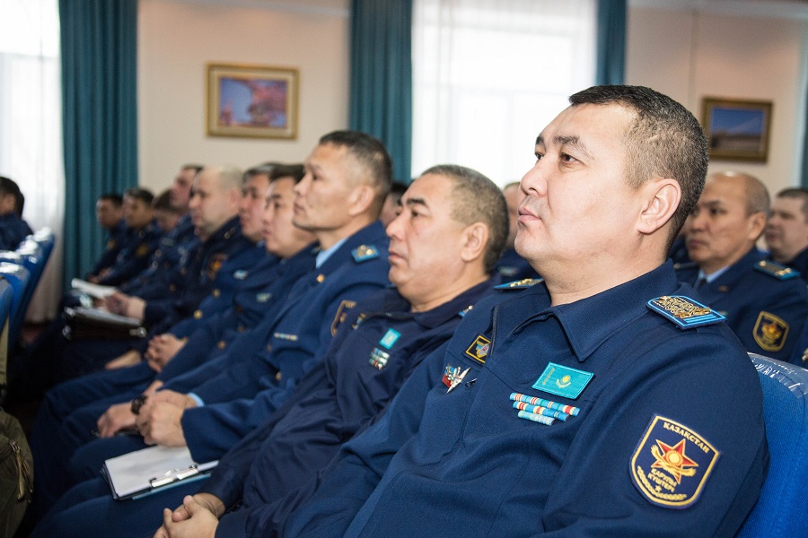 Вопросы управления безопасностью полётов обсудили в ВВС Казахстана