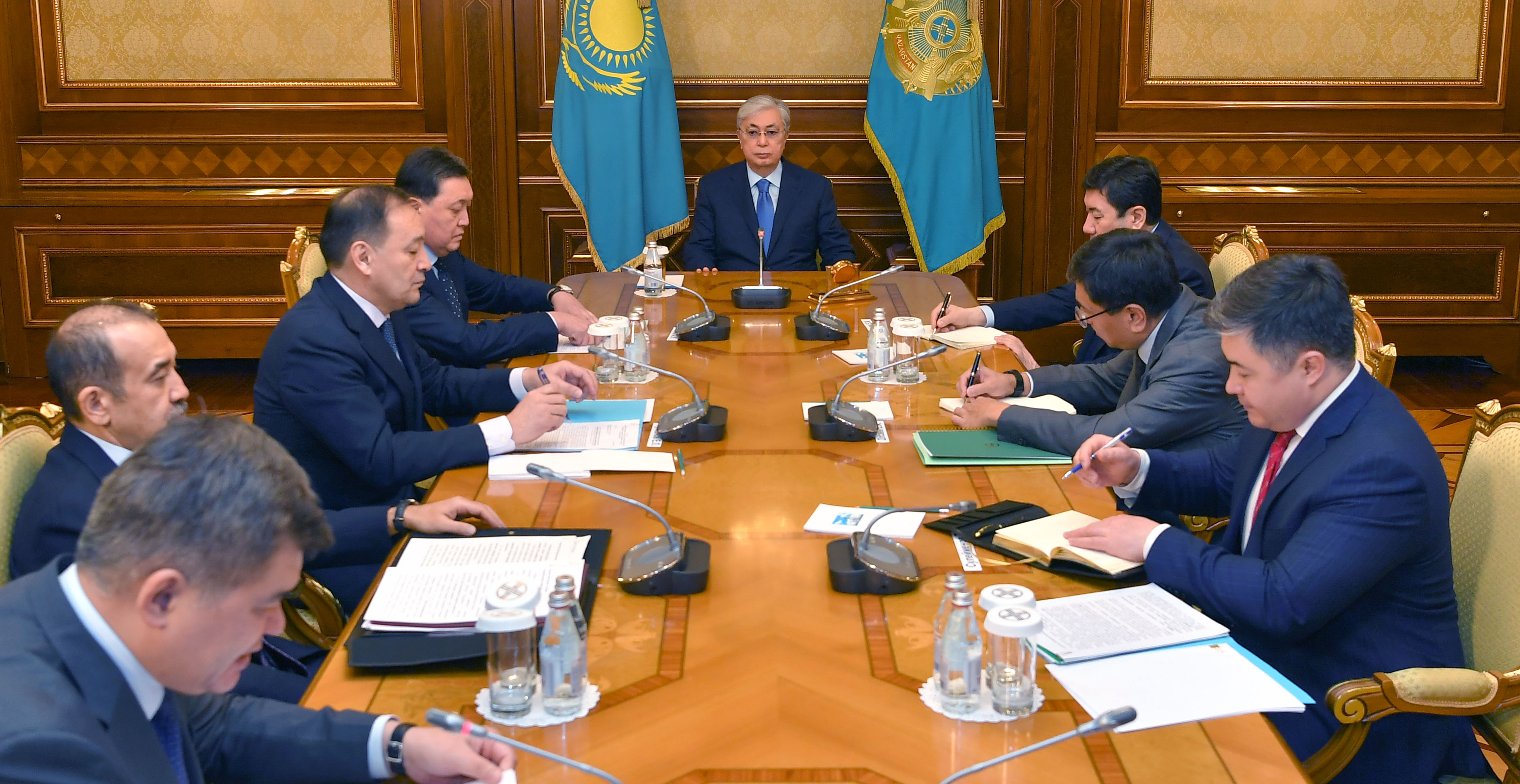 Президент Казахстана провел совещание с руководителями ряда государственных органов